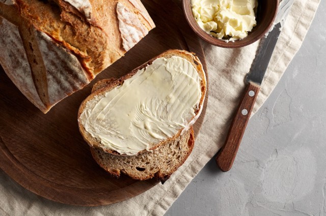 How to Make Homemade Bread with Your Bread Machine: 5 Free Recipes